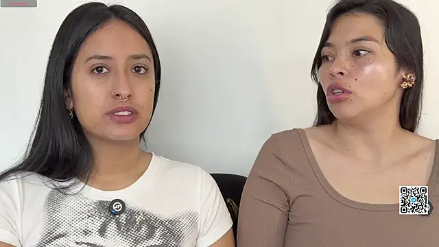 2SummerLove1 online show from 04/17/26, 02:20