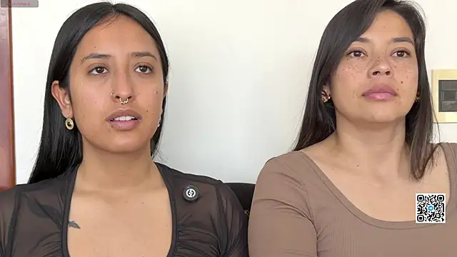 2SummerLove1 online show from 04/23/26, 06:43