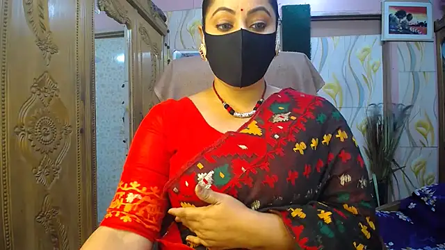 Snapshot of SohanaSabaSexy chatting on 11/25/25, 05:46 SohanaSabaSexy online show from 11/25/25, 05:46