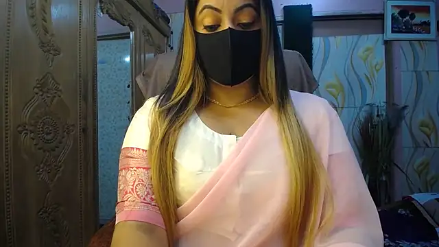 Snapshot of SohanaSabaSexy chatting on 11/29/25, 04:32 SohanaSabaSexy online show from 11/29/25, 04:32