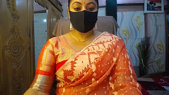 Snapshot of SohanaSabaSexy chatting on 12/02/25, 05:19 SohanaSabaSexy online show from 12/02/25, 05:19