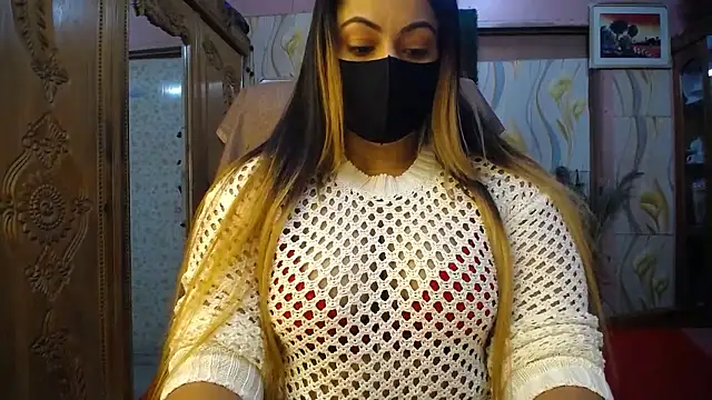 Snapshot of SohanaSabaSexy chatting on 01/12/26, 04:34 SohanaSabaSexy online show from 01/12/26, 04:34