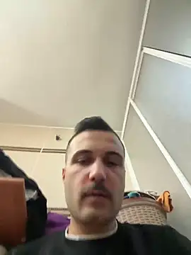 modelturanist27 online show from 01/10/25, 12:47