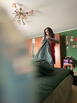  AHHA  online show from 10/23/25, 09:30