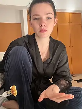 RoxiBlack online show from 02/22/26, 07:29