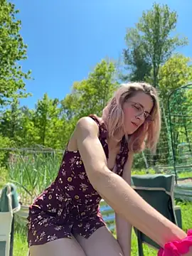 DanaeJustine online show from 05/26/26, 05:42