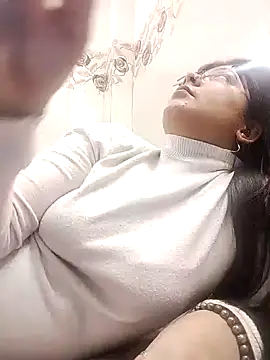 Husnpari20 online show from 01/01/25, 09:28