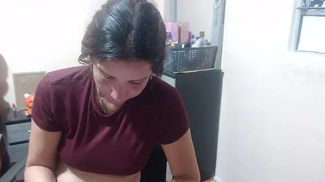 Ainhoa-hot online show from 01/06/26, 04:16