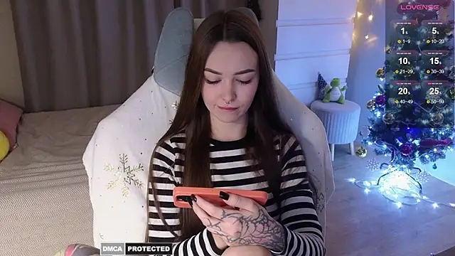 Snapshot of kate_leoo chatting on 01/08/25, 02:35 kate leoo online show from 01/08/25, 02:35