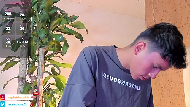 Angel esteban fx online show from 02/06/25, 07:35