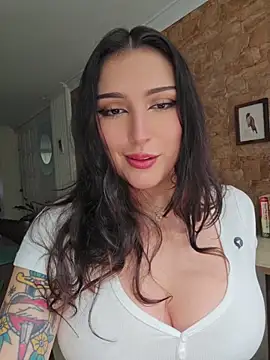 Snapshot of freya_bella_ chatting on 05/12/26, 04:59 freya bella online show from 05/12/26, 04:59