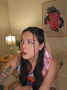 Snapshot of freya_bella_ chatting on 05/22/26, 04:56 freya bella online show from 05/22/26, 04:56