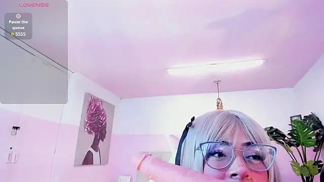 Snapshot of Red_lady chatting on 02/21/25, 03:56 Red lady online show from 02/21/25, 03:56