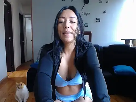 Laura martin  online show from 05/05/26, 11:51
