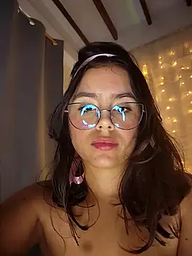 Snapshot of Juanelopez1 chatting on 02/23/25, 11:36 Juanelopez1 online show from 02/23/25, 11:36