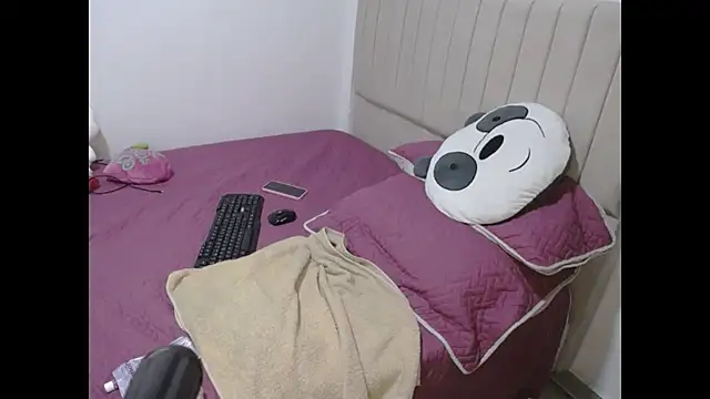 Stepmom slut 50 online show from 09/13/25, 09:25