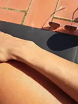 SexyErola27 online show from 04/21/26, 08:53