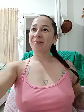emilypoppy3 online show from 06/03/26, 08:47