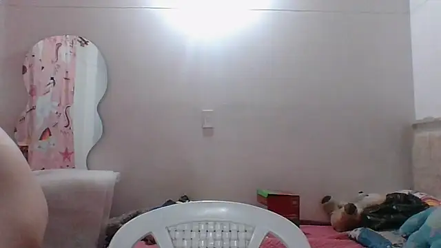 stephanie allen online show from 11/17/25, 06:52