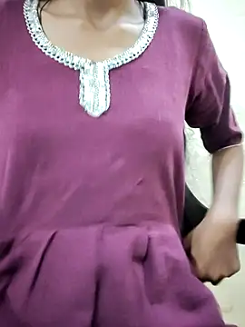 Snapshot of Kumkum_36 chatting on 03/07/26, 04:53 Kumkum 36 online show from 03/07/26, 04:53