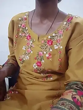 Snapshot of Kumkum_36 chatting on 03/26/26, 05:02 Kumkum 36 online show from 03/26/26, 05:02