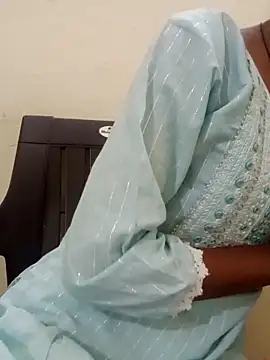 Snapshot of Kumkum_36 chatting on 04/02/26, 06:55 Kumkum 36 online show from 04/02/26, 06:55
