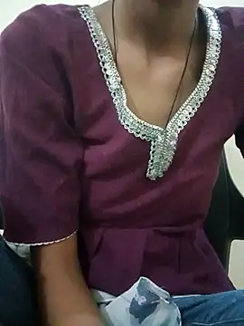 Snapshot of Kumkum_36 chatting on 04/11/26, 08:18 Kumkum 36 online show from 04/11/26, 08:18