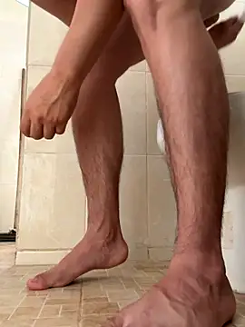 littleboy003 online show from 09/18/25, 08:44