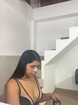 CandyRoxx1  online show from 04/12/26, 04:39