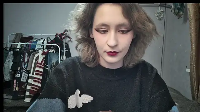 JoannaTompson online show from 12/07/24, 04:47