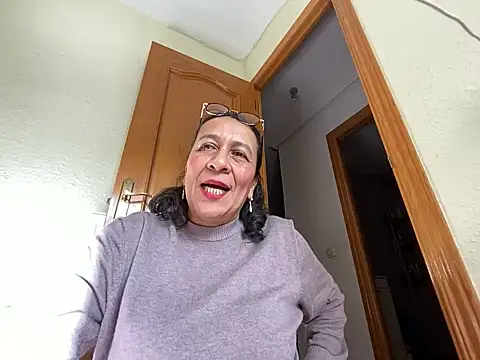 sweeviolet online show from 12/19/24, 01:40