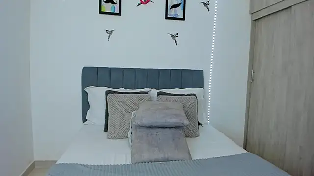 im sarah34 online show from 02/16/26, 06:59