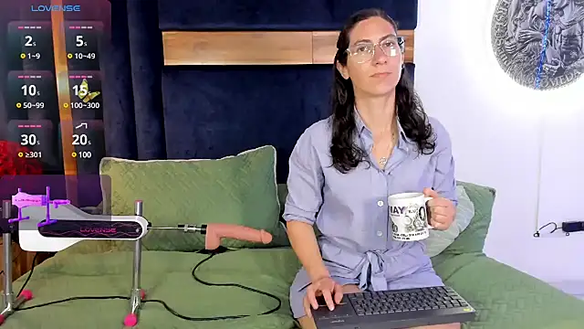 Snapshot of Andromeda-jade chatting on 02/08/25, 03:30 Andromeda-jade online show from 02/08/25, 03:30