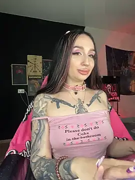 Snapshot of Molly__Moon chatting on 01/05/25, 07:49 Molly Moon online show from 01/05/25, 07:49