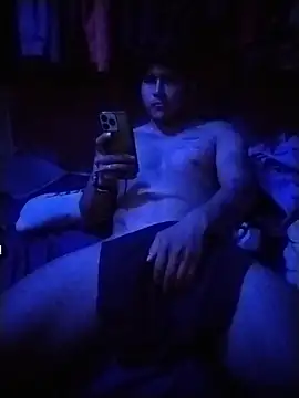 Snapshot of Woofer_dick chatting on 03/24/26, 03:11 Woofer dick online show from 03/24/26, 03:11