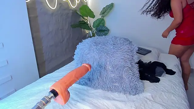 Snapshot of Isa__Blanc chatting on 01/29/25, 07:15 Isa Blanc online show from 01/29/25, 07:15