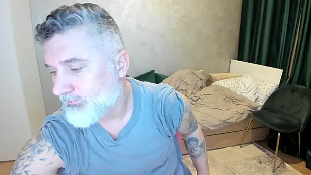 BlowMyXXL online show from 02/07/25, 07:17