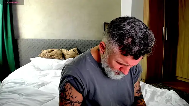 BlowMyXXL online show from 02/20/25, 01:51