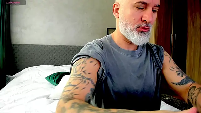 BlowMyXXL online show from 02/28/25, 08:31