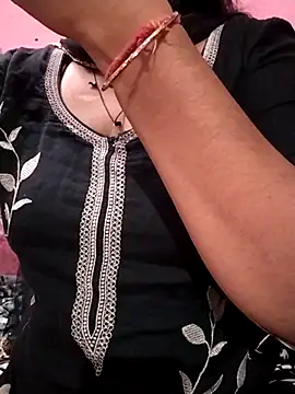 Cute nidhi online show from 12/06/24, 04:58