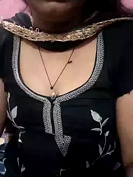 Cute nidhi online show from 12/30/24, 05:15