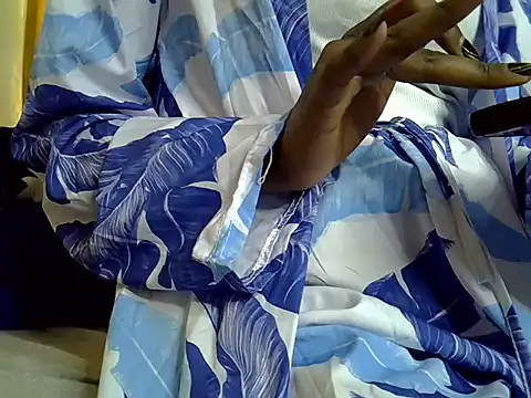 Skinny m online show from 11/16/25, 04:18