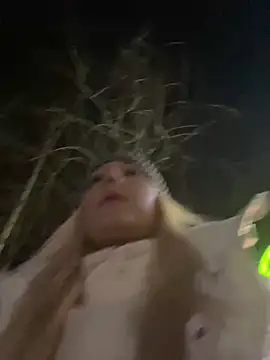 Snapshot of MerlinDave chatting on 02/08/25, 12:49 MerlinDave online show from 02/08/25, 12:49