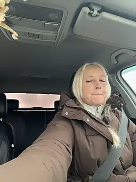 Snapshot of MerlinDave chatting on 03/16/26, 01:11 MerlinDave online show from 03/16/26, 01:11