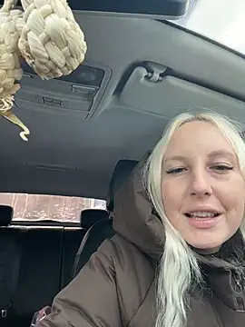 Snapshot of MerlinDave chatting on 03/17/26, 01:21 MerlinDave online show from 03/17/26, 01:21