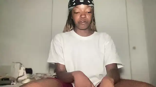 minimama69 online show from 10/12/25, 10:14