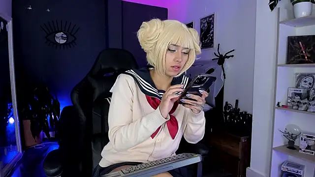 Raven Witch  online show from 01/18/26, 06:23