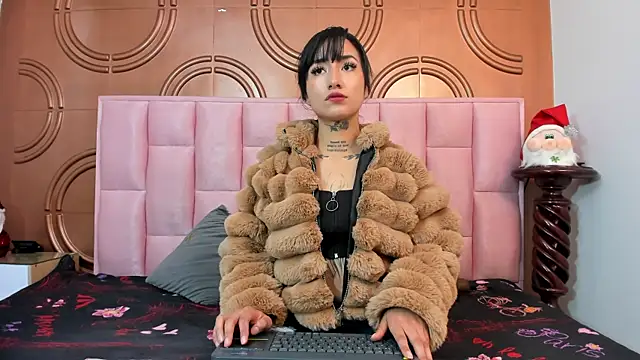 emmily keller19 online show from 01/09/25, 01:24