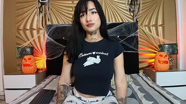 emmily keller19 online show from 10/08/25, 01:20