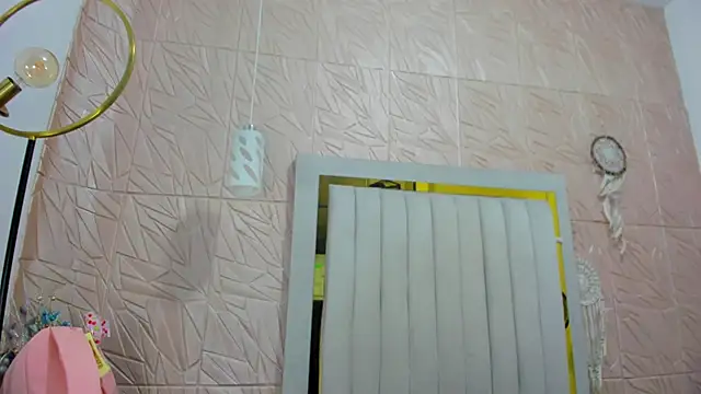 Ammy Connor1 online show from 11/14/25, 07:45